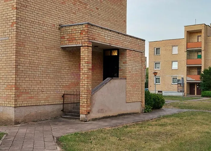 Mini With Separate Entrance Апартаменти Паланга