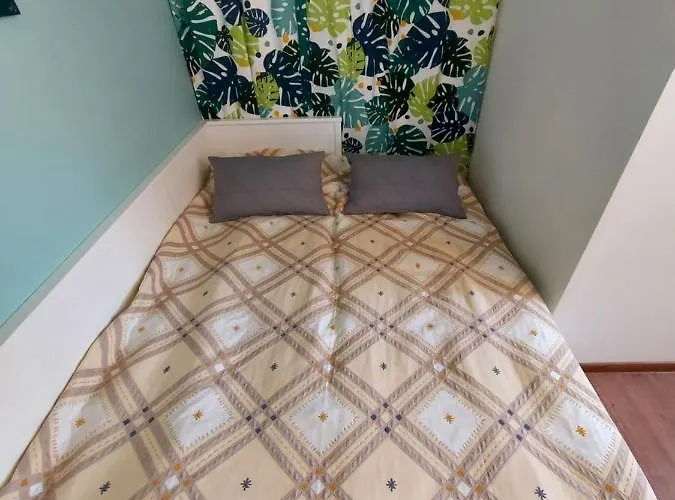 Mini With Separate Entrance *